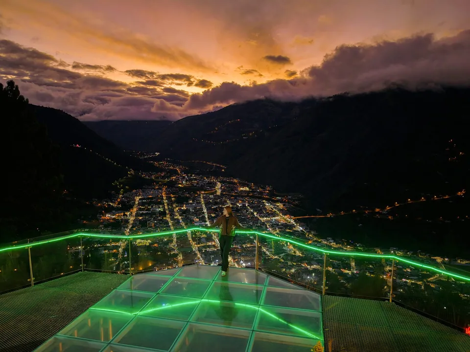 Sacha 360 entre jardines y montañas, con vista a Baños